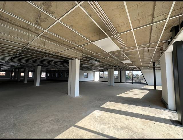 1,630M² OFFICE TO LET IN CENTURION CENTRAL